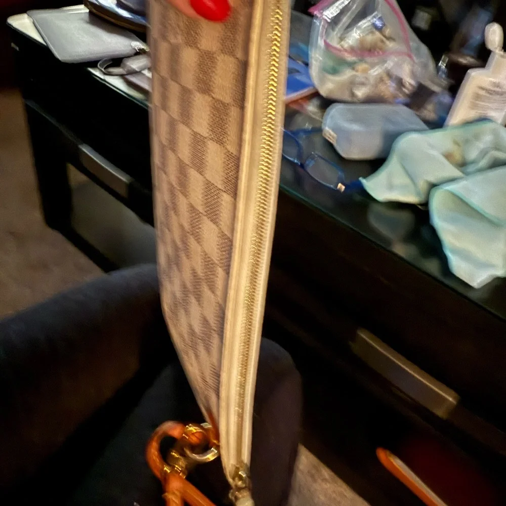 LOUIS VUITTON POUCHETTE DAMIER AZURE - Picture 8 of 12